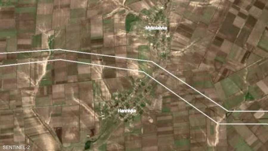 صورة فضائية تظهر مسار الخندق في أوكرانيا.