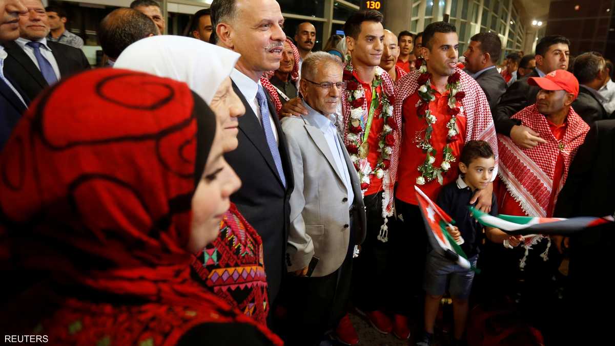 صورة للذكرى مع الأمير فيصل بن الحسين، رئيس اللجنة الأولمبية الأردنية