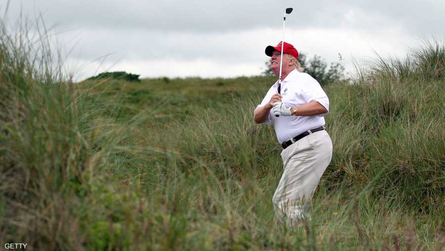 يمتلك ترامب عددا من نوادي الغولف داخل الولايات المتحدة