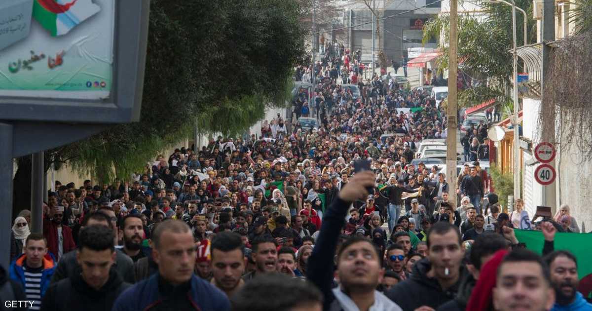 الجزائر.. تظاهرات جديدة ضد "الولاية الخامسة" 1-1231726.jpg