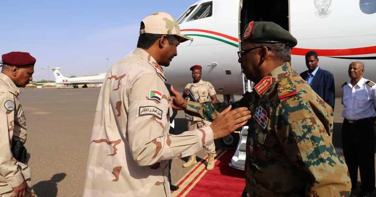 نائب رئيس المجلس العسكري السوداني يزور جوبا   أخبار سكاي نيوز عربية