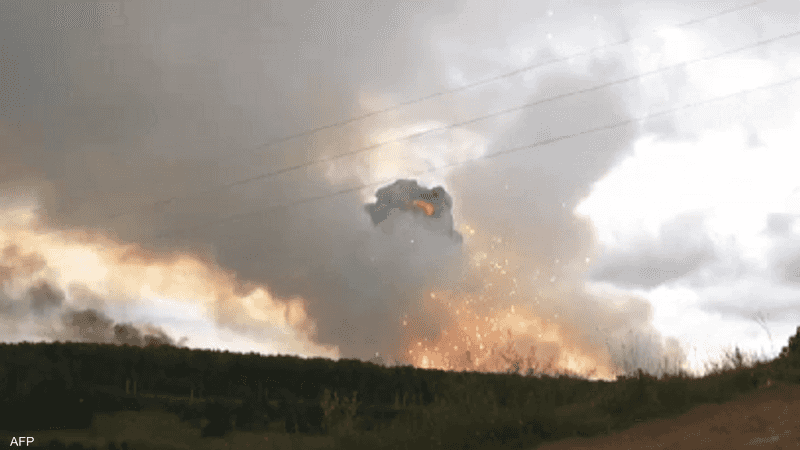 انفجارات ضخمة تهز قاعدة روسية