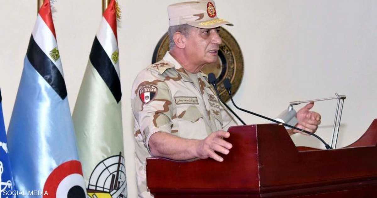 وزير الدفاع المصري: الجيش على قلب رجل واحد   أخبار سكاي نيوز عربية