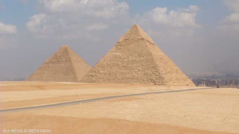 علماء آثار مصريون: الكائنات الفضائية لم تبن الأهرامات
