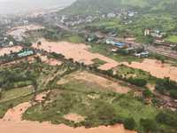 الأمطار الغزيرة تسببت بانهيارات أرضية وسيول في الهند
