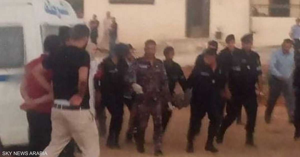 بالصور والفيديو.. مداهمة قاتل إيمان إرشيد قبيل انتحاره - Sky News Arabia سكاي نيوز عربية
