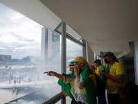 أنصار بولسونارو يقتحمون مقرات حكومية في برازيليا
