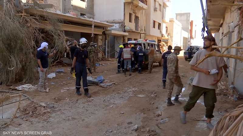 فرق عربية ودولية تدعم جهود الإغاثة والإنقاذ في ليبيا