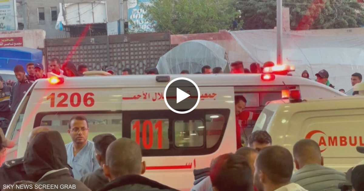 Israeli bombing targets the entrance to Kamal Adwan Hospital in Jabalia, northern Gaza Strip