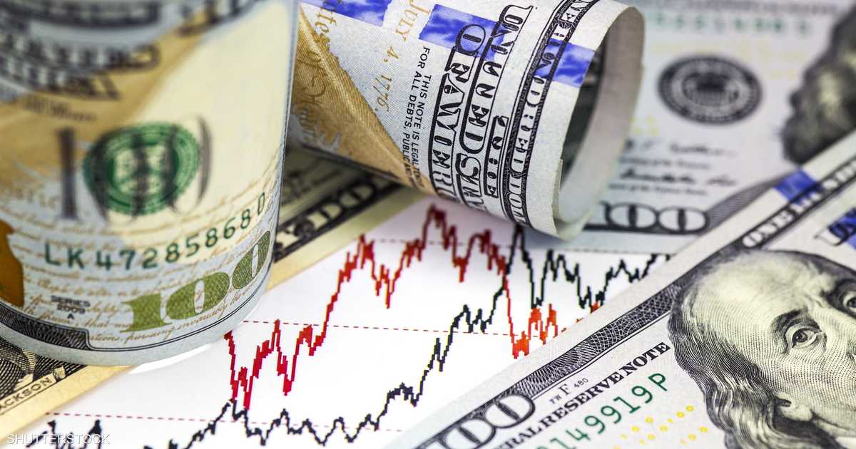 الدولار يرتفع بعد تعليقات متشددة عن مسار خفض الفائدة الأميركية