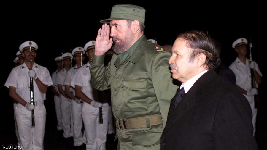 مع الزعيم الكوبي الراحل فيدل كاسترو