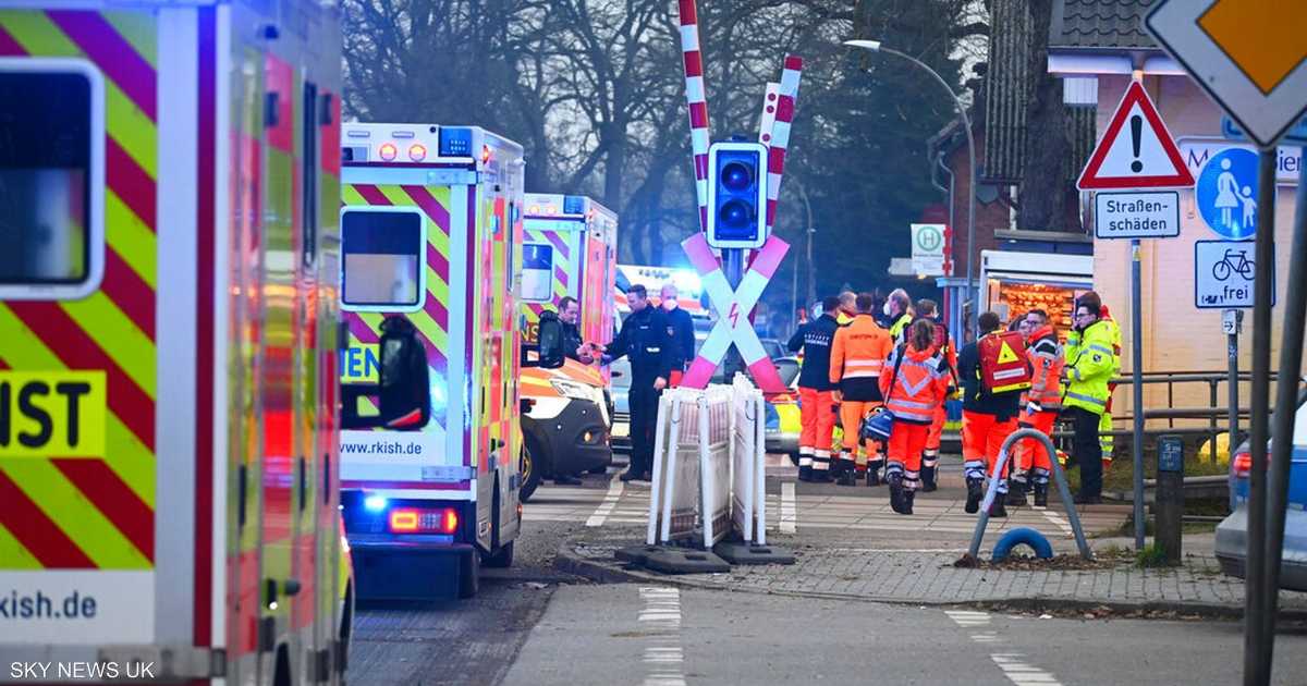 رجل يطعن ركاب قطار في ألمانيا وتقارير عن مقتل شخصين - Sky News Arabia سكاي نيوز عربية