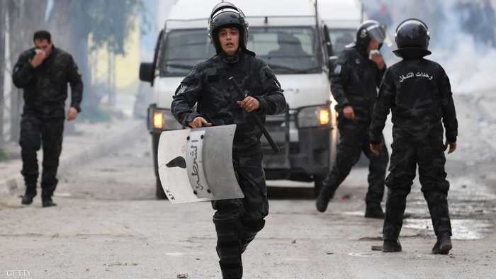 الأمن التونسي يوقف "متشددين" في "تظاهرات الغلاء" 1-1011732