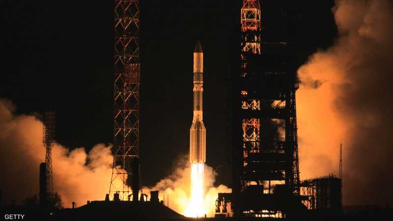 إطلاق القمر المصري بنجاح إلى الفضاء 1-24747.jpg