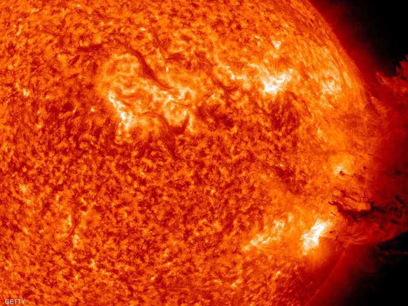 توقعات بتمدد حجم الشمس 100 ضعف بعد 5 مليارات عام