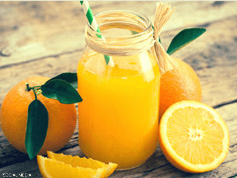 عصير البرتقال يزود الجسم بفيتامين د