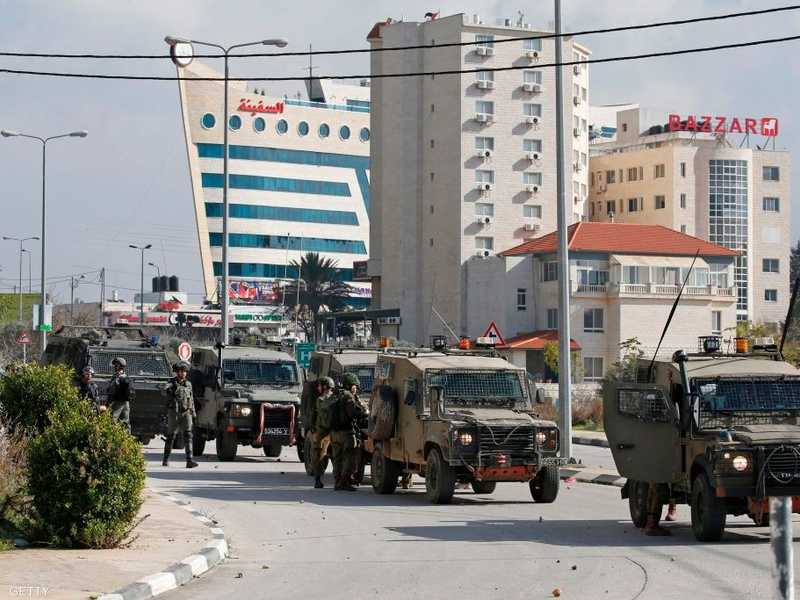 الجيش الإسرائيلي يضرب طوقا على رام الله بعد مقتل مستوطنين 1-1208215