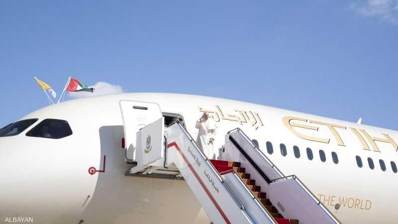 الاتحاد للطيران تقل البابا برحلته التاريخية من الإمارات 1-1225136.jpg