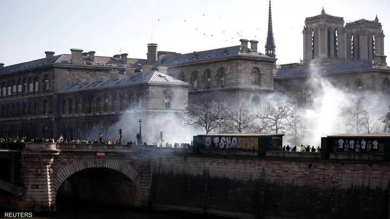 الشرطة الفرنسية تطلق "المسيل للدموع" ضد السترات الصفراء 1-1227979.JPG