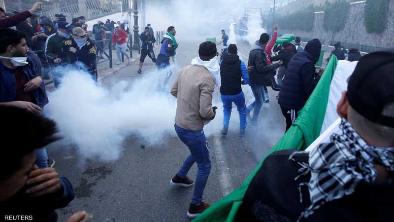 احتجاجات الجزائر.. سقوط أول ضحية وعدد كبير من المصابين 1-1232181.JPG