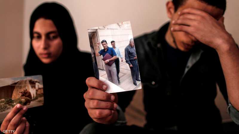 اتهامات لتركيا بتعذيبه في السجن حتى الموت مصر توافق على إعادة تشريح جثمان زكي مبارك بطلب من عائلته 1-1253702.jpg