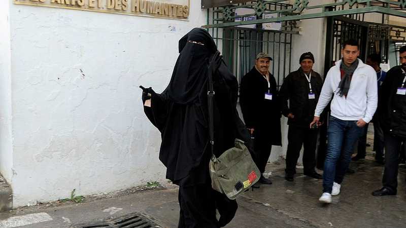 رسميا.. تونس تحظر النقاب في الأماكن العامة 1-1265437.jpg
