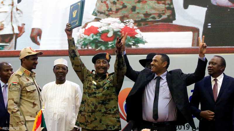 بتوقيع وثائق الفترة الانتقالية..السودان على طريق الديمقراطية 1-1276570.JPG