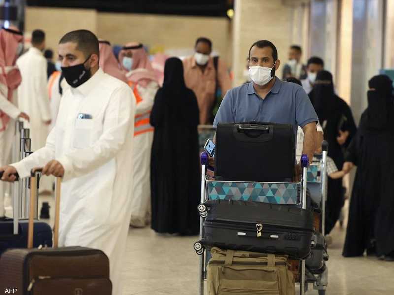 السعودية.. رصد أول إصابة بمتحور "أوميكرون" | سكاي نيوز عربية