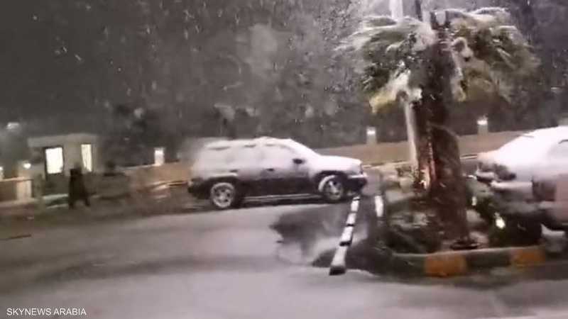 بالصور.. الثلوج تكسو الأردن وفلسطين | سكاي نيوز عربية